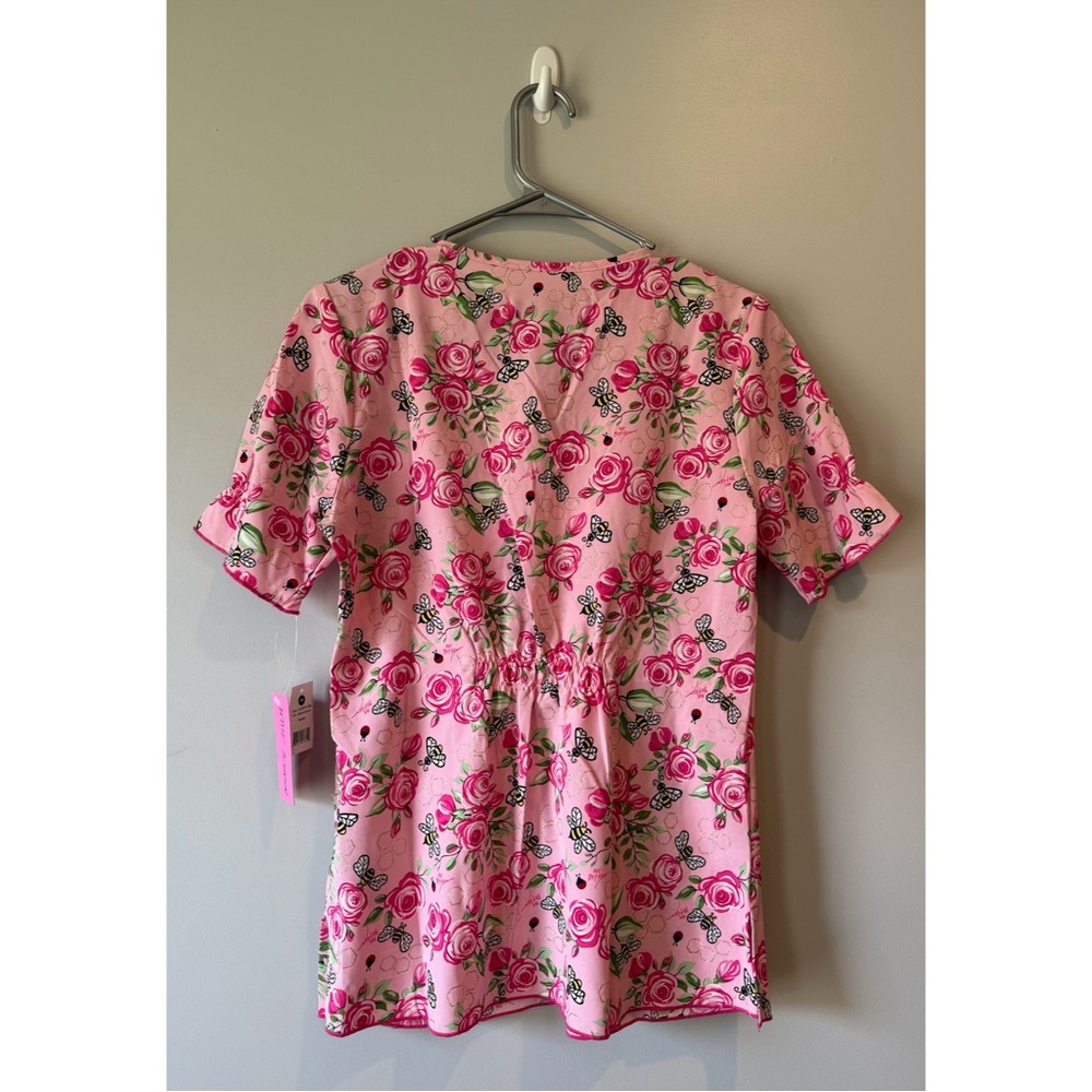**FINAL PRICE** Women’s ‘Betsy Johnson’ medical scrub top - Picture 2 of 5